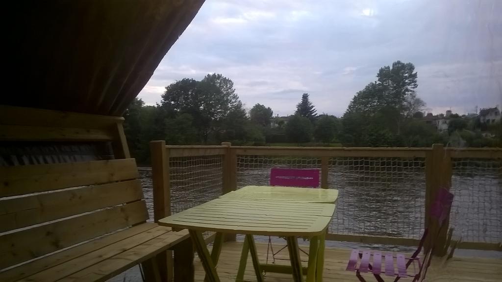 Camping Des Ribieres Confolens Exteriér fotografie