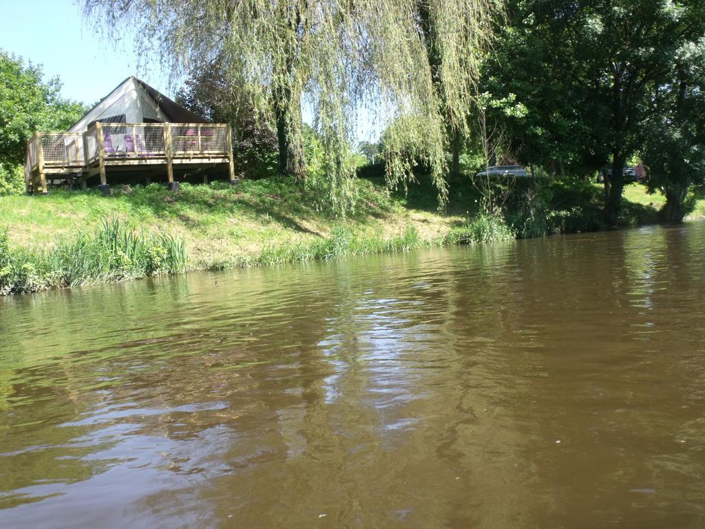 Camping Des Ribieres Confolens Exteriér fotografie