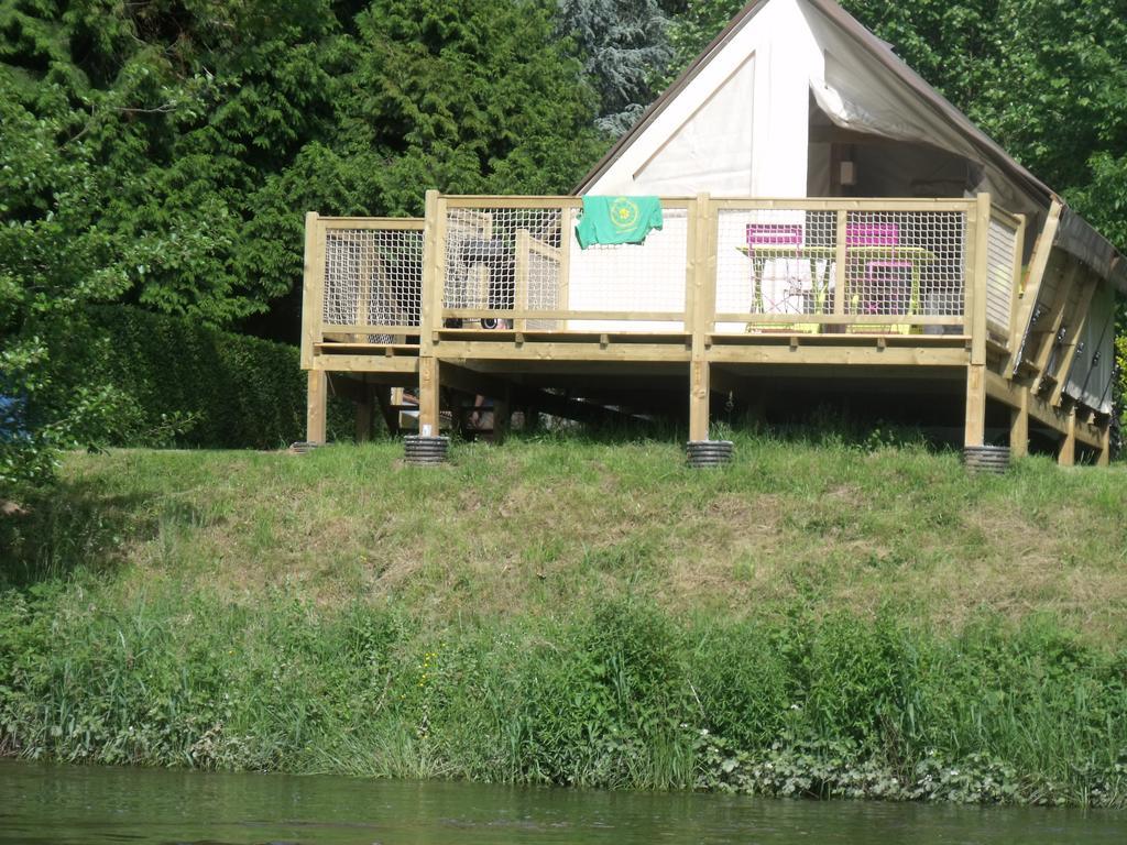 Camping Des Ribieres Confolens Exteriér fotografie
