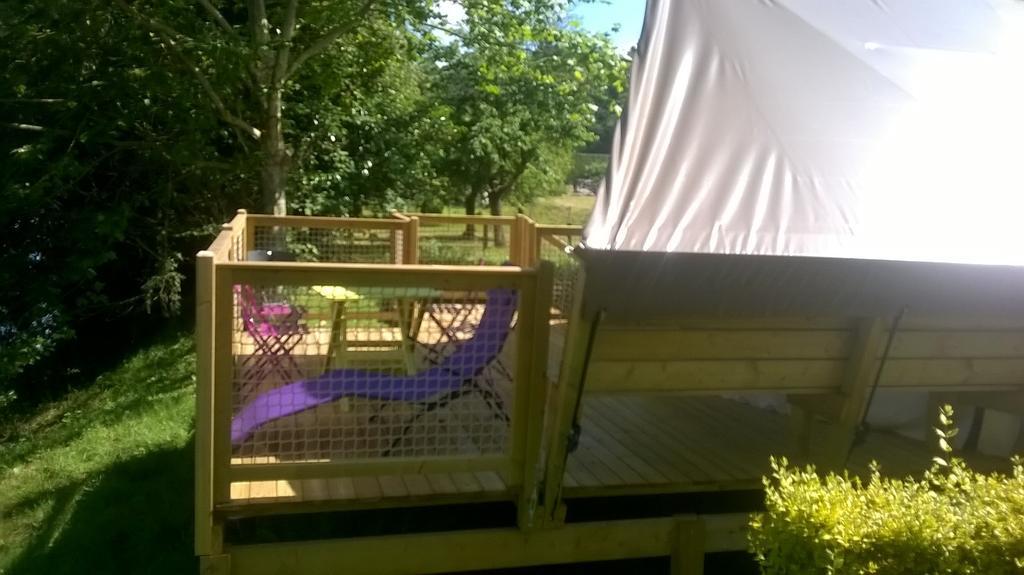 Camping Des Ribieres Confolens Exteriér fotografie