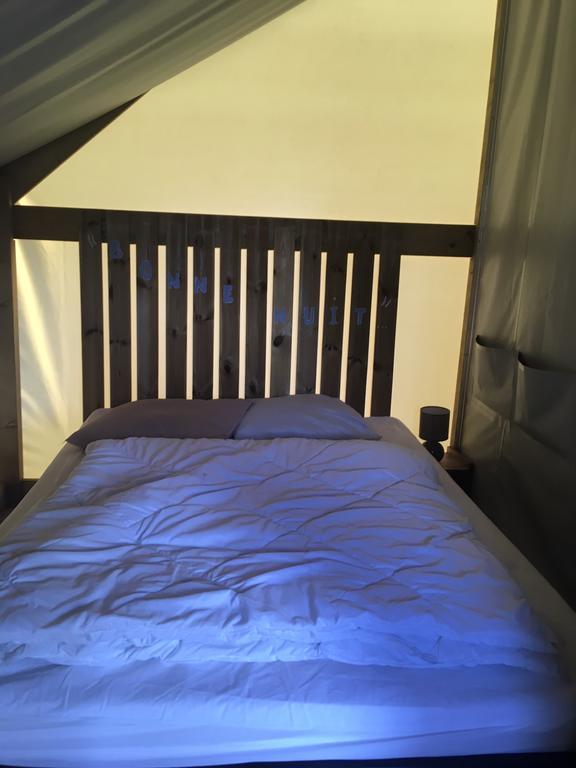 Camping Des Ribieres Confolens Exteriér fotografie